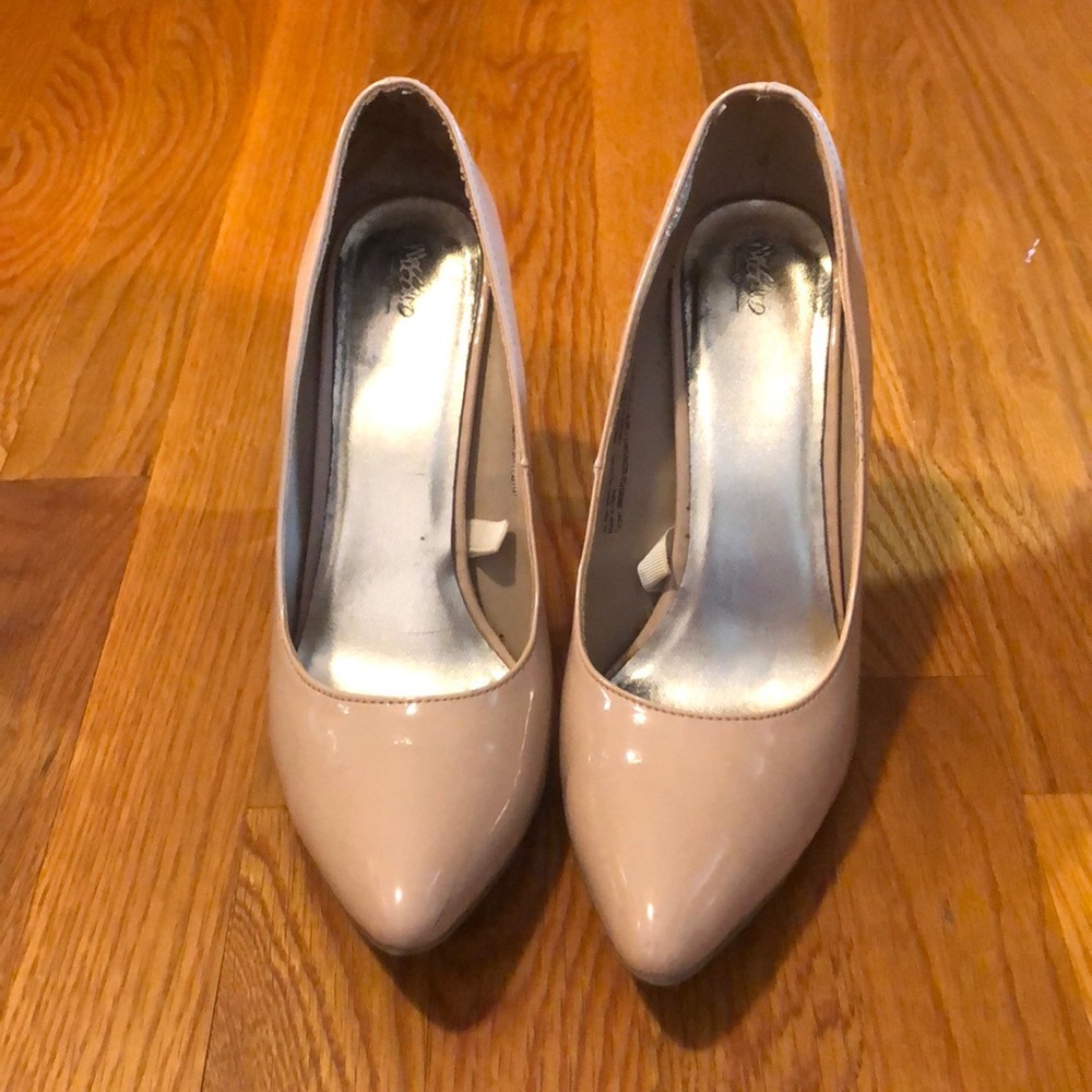 Nude pointed toe stilettos